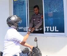 Makna Istilah Drive Thru Pada Paragraf Tersebut Yaitu